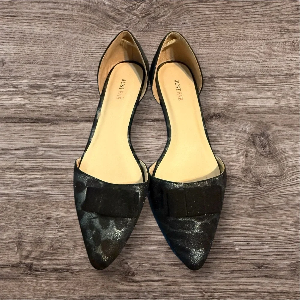 JustFab Elegant Black and Silver Pointed Flats Maddie size 8 NEW